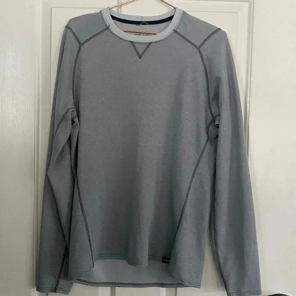 Patagonia Capilenee Gray Lightweight  Long Sleeve Base Layer T-Shirt Size Large - Picture 1 of 4